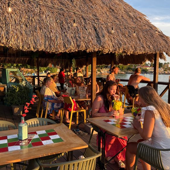 Piscadera Beach - Que Tapa | Pirate Bay | Tomatoes - Curacao photo 3